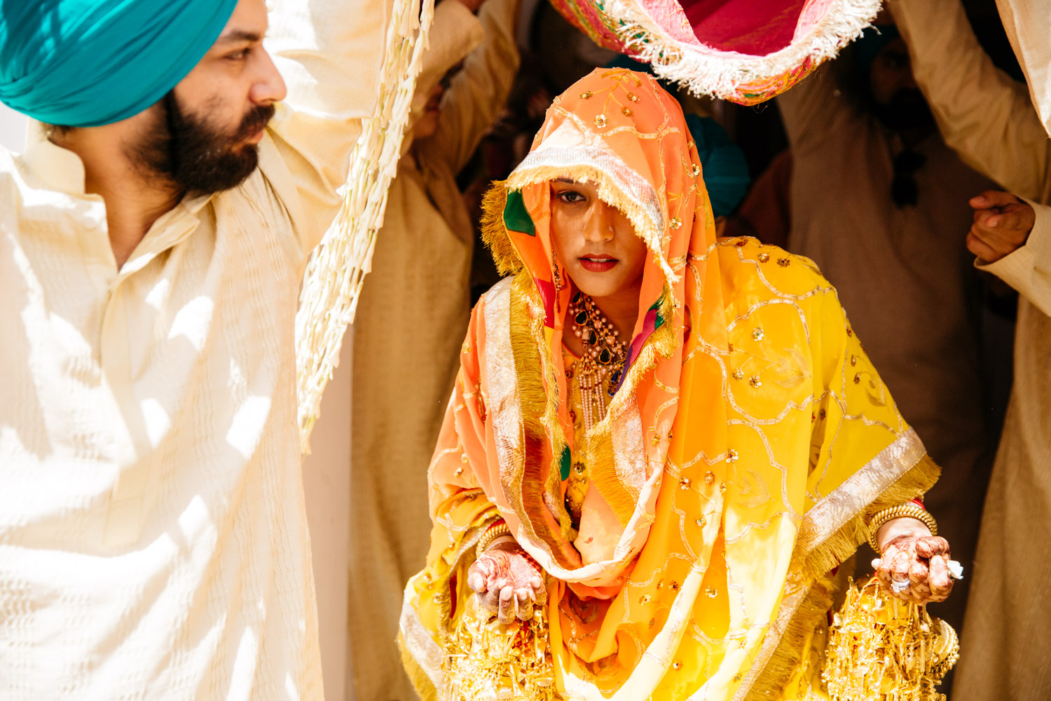 Bride entering under palla